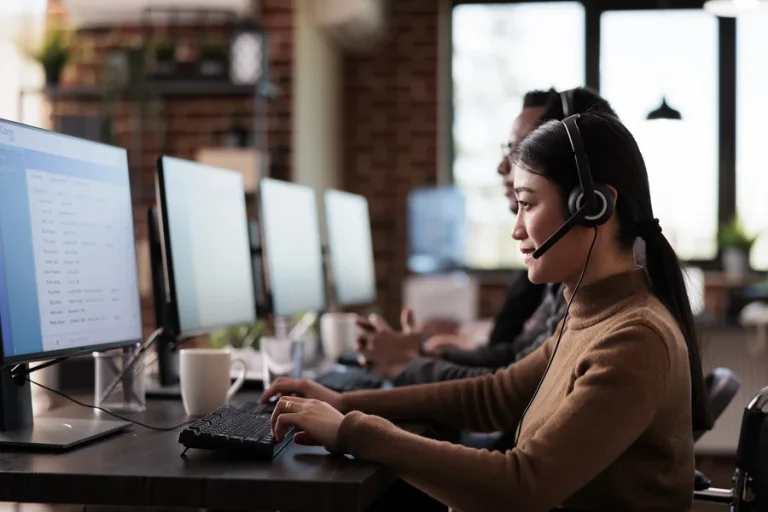 Best Features To Look For In A Cloud PBX Phone System Cloud PBX Phone