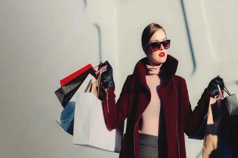 Women’s Designer Clothing and the Evolution of Timeless Luxury Style Designer