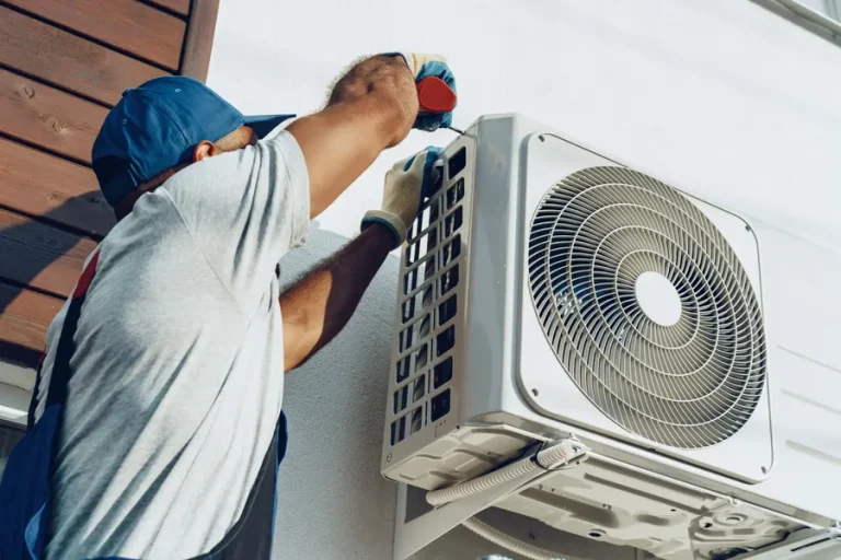 How Do You Choose the Right HVAC Contractor for Repairs and Maintenance